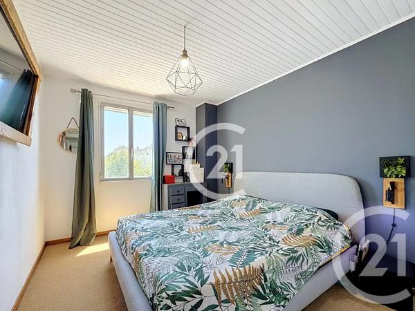 Maison à vendre  4 pièces - 89,05 m 2   ARLES  - 13