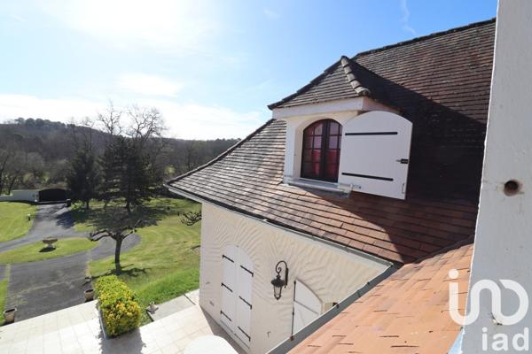 House for sale 6 rooms 240 m² Pompignac