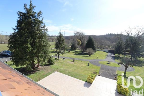 House for sale 6 rooms 240 m² Pompignac
