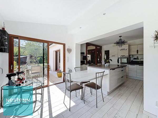 Maison de prestige à vendre à Azay-sur-Cher - 6 pièces, 200 m²