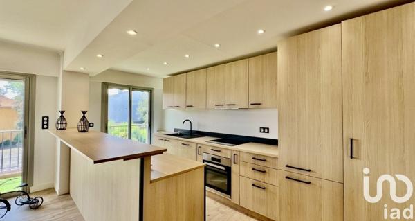 Appartement 4 pièces de 101 m² à Le Cannet (06110)