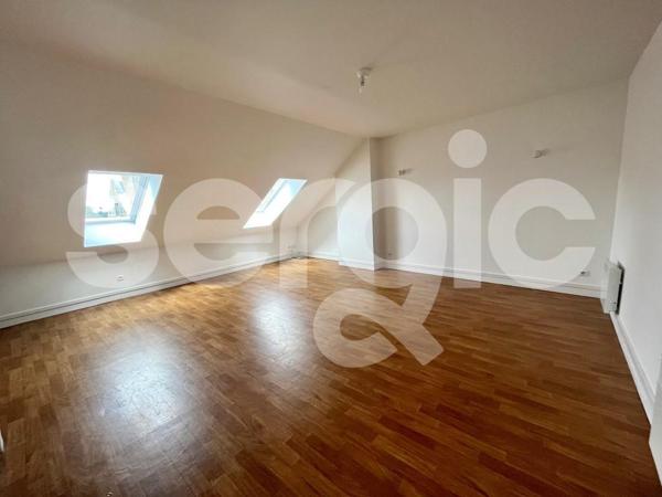 Location 3 Pieces 72 80000 Amiens 25 1602 01 0015