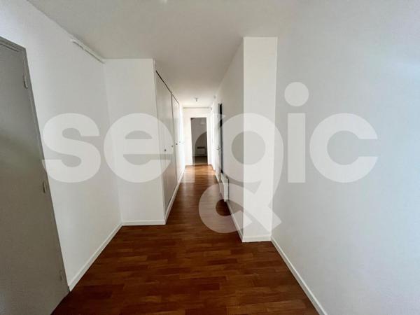 Location 3 Pieces 72 80000 Amiens 25 1602 01 0015