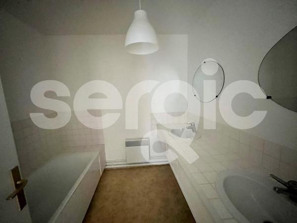Location 3 Pieces 72 80000 Amiens 25 1602 01 0015