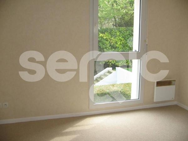 Location 3 Pieces 85 80000 Amiens 25 0033 03 0162