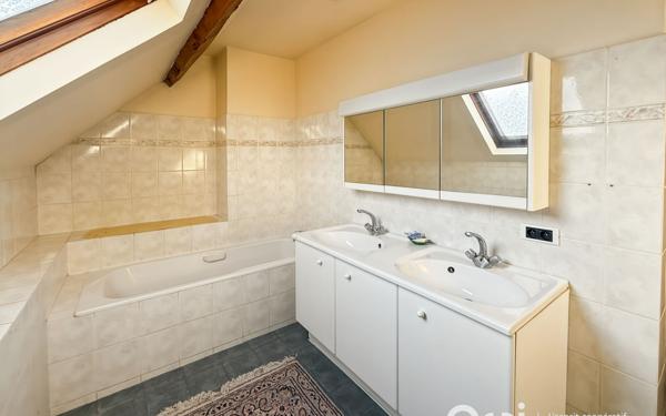 Maison à vendre    4 pièces •  Ambleville