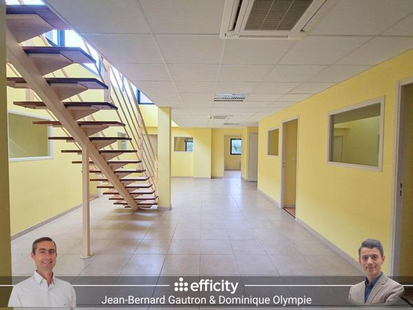 Bureau 21 pièces - 297 m²