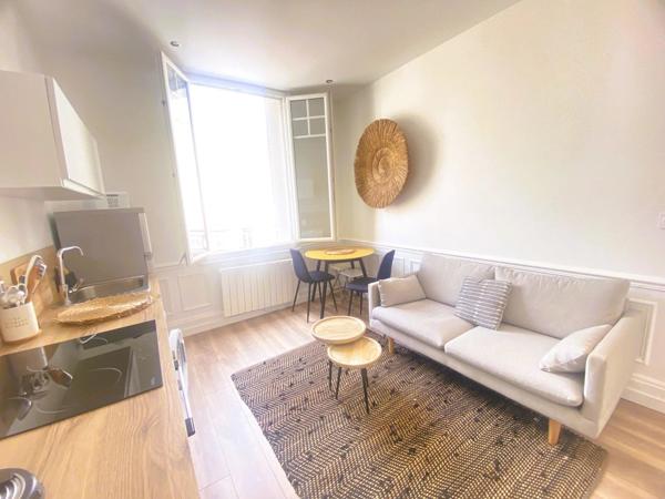 03200 VICHY -  2 APPARTEMENTS AVEC  F2 & F3  MEUBLÉS AVEC BALCON AVEC CAVE AVEC COURS - QUARTIER DE FRANCE -