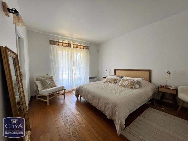 Maison à vendre 5 pièces 174m² Grimaud (83310)