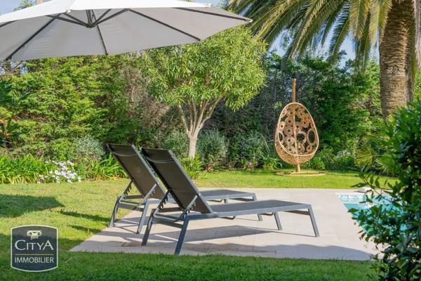 Maison à vendre 5 pièces 174m² Grimaud (83310)