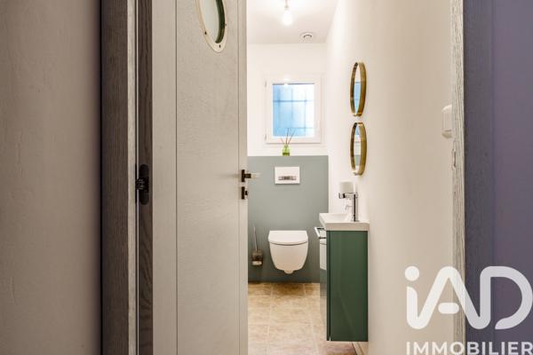 Maison à vendre 8 pièces 240 m² Luynes