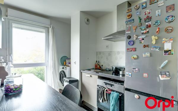 Appartement à vendre    2 pièces • 40,48 m2 Saint-Priest