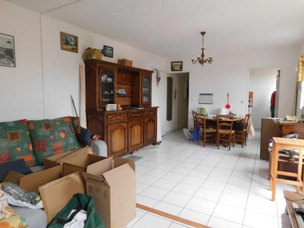 DIGNE-LES-BAINS (04) APPARTEMENT T2 de 51m² avec balcon, 4ème étage avec ascenseur
