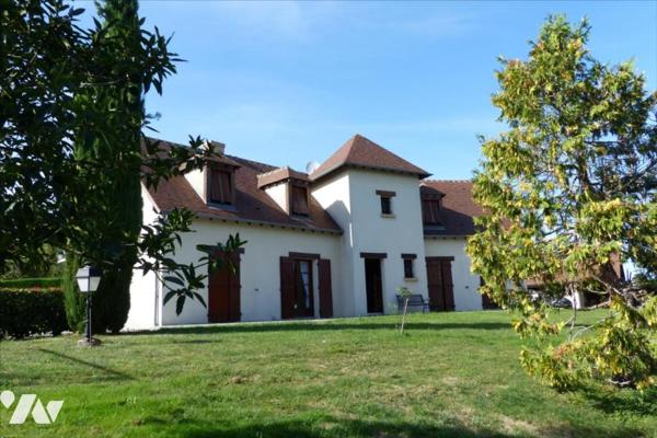 Maison BOURBON L'ARCHAMBAULT 03160