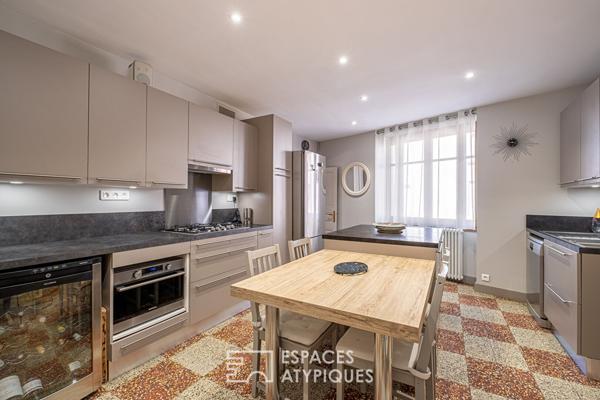 Propriété de caractère au bord de l’eau