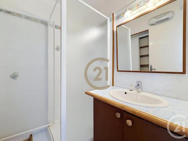 Appartement T2 à vendre  2 pièces - 45,08 m 2   SETE  - 34