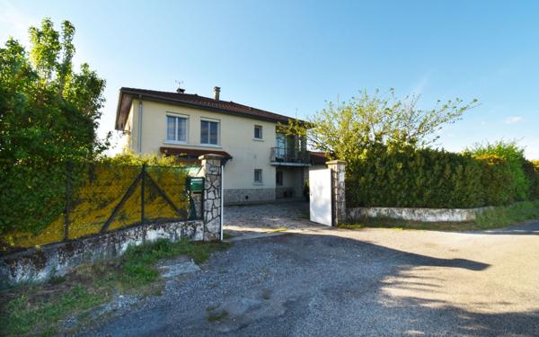 Maison à vendre    8 pièces •  Romans-sur-Isère