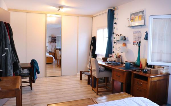 Maison à vendre    8 pièces •  Romans-sur-Isère