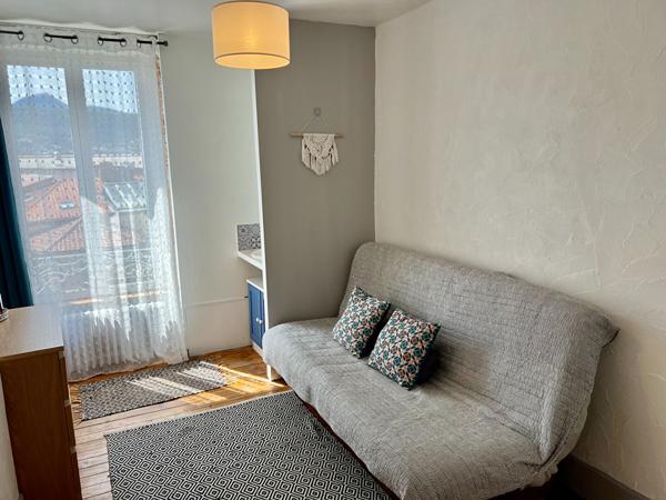 Beau T4 rénové sur le plateau central