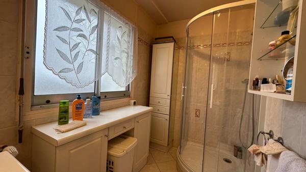 Exceptionnel, appartement de trois pièces principales de 76,72 m2 avec Terrasses de 60 M2