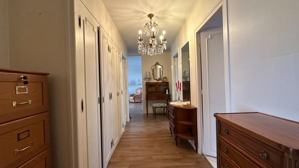 Exceptionnel, appartement de trois pièces principales de 76,72 m2 avec Terrasses de 60 M2