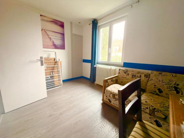 Maison à vendre 3 pièces, 70m², SENLIS (60), Maison individuelle plain pied – Sous-sol total – Jardin 600 m² – Centre-ville à pied