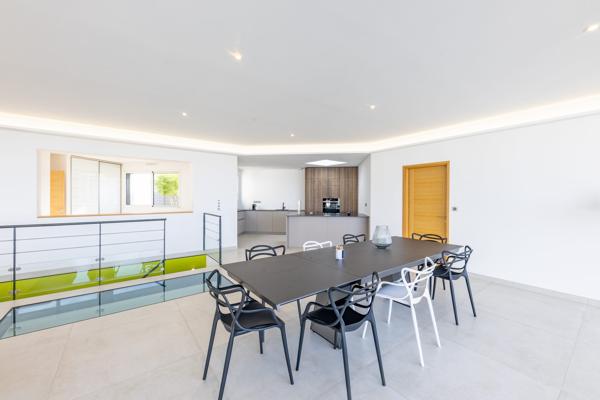 Propriété Moderne de 2026 VUE MER