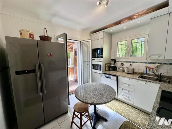 CHATEAUNEUF DE GRASSE - BELLE VILLA INDIVIDUELLE DE 144M²