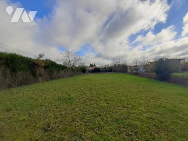 Terrain constructible avec puits