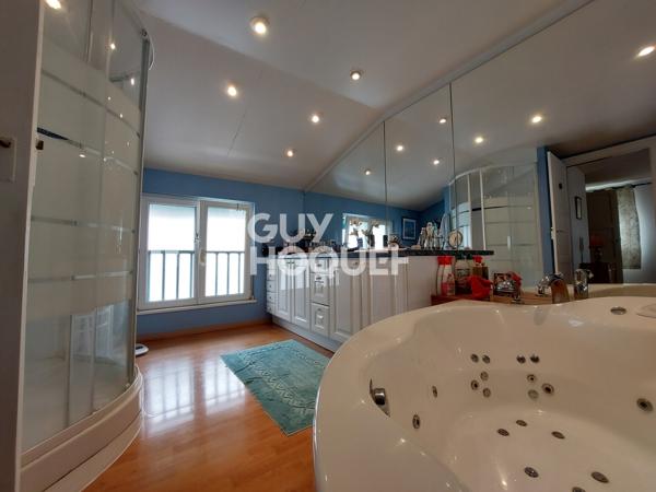 Maison à vendre de 8 pièces de 270 m²