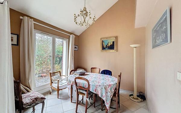 Maison à vendre    5 pièces • 129 m2 Voisins-le-Bretonneux