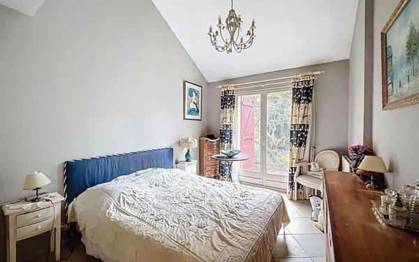 Maison à vendre    5 pièces • 129 m2 Voisins-le-Bretonneux