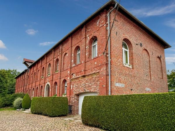 Ligny-en-Cambrésis – Propriété de charme avec piscine et parc arboré