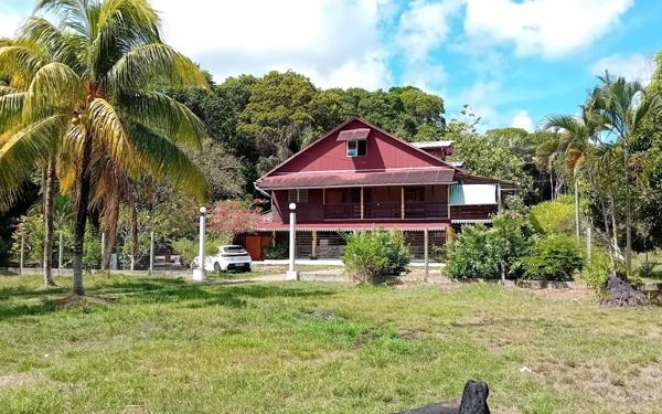 Maison à vendre    6 pièces •  Mana