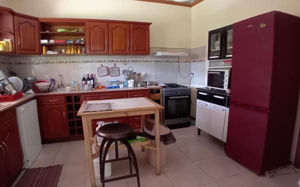 Maison à vendre    6 pièces •  Mana