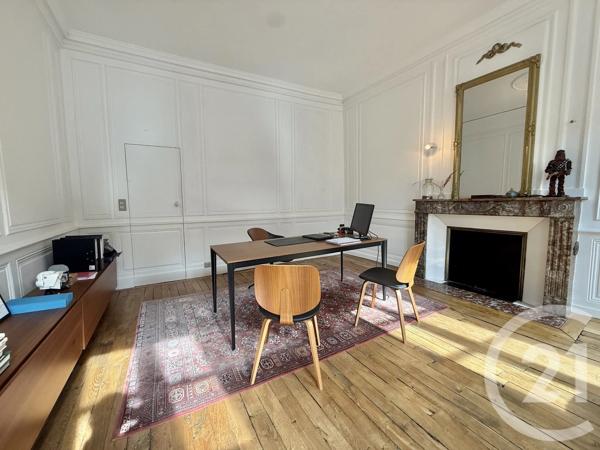 Maison à vendre  12 pièces - 273 m 2   MOULINS  - 03