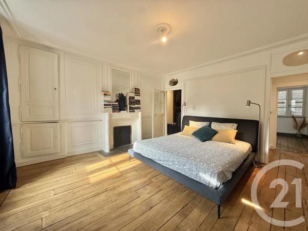 Maison à vendre  12 pièces - 273 m 2   MOULINS  - 03