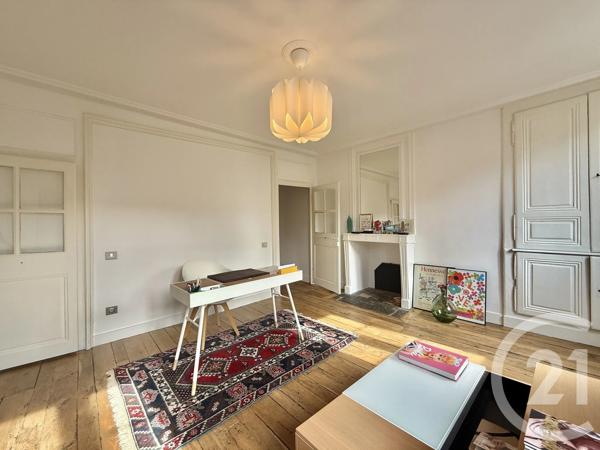 Maison à vendre  12 pièces - 273 m 2   MOULINS  - 03
