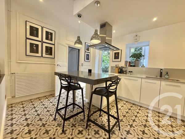 Maison à vendre  12 pièces - 273 m 2   MOULINS  - 03