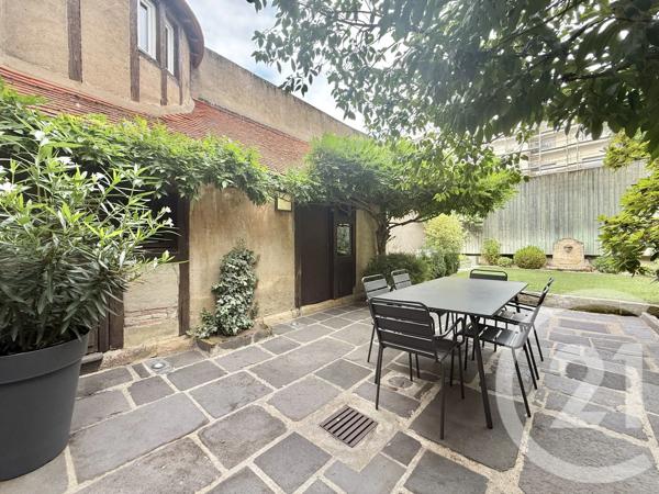 Maison à vendre  12 pièces - 273 m 2   MOULINS  - 03