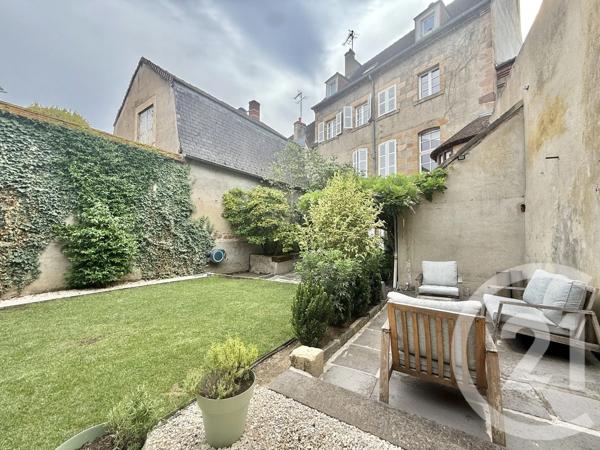 Maison à vendre  12 pièces - 273 m 2   MOULINS  - 03