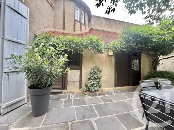 Maison à vendre  12 pièces - 273 m 2   MOULINS  - 03