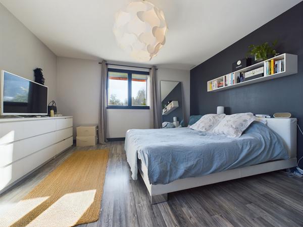 RUMILLY - Superbe villa - Au calme - Vue Dégagée - Aperçu sur le Mont Blanc.