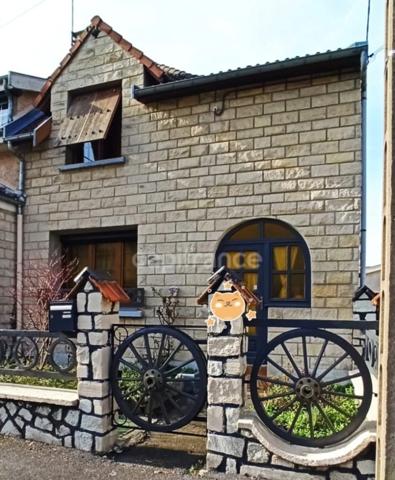 Charmante Maison en Pierre à Reims 51