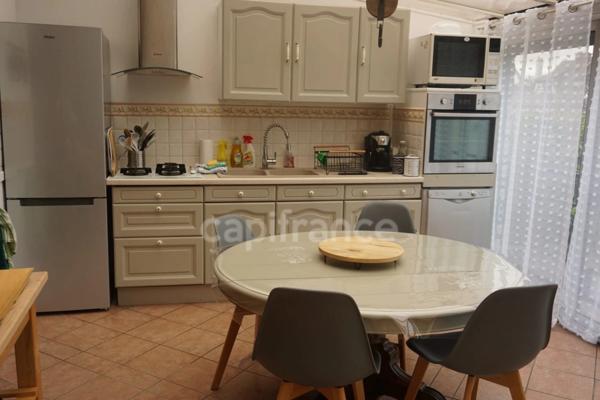 Charmante Maison en Pierre à Reims 51