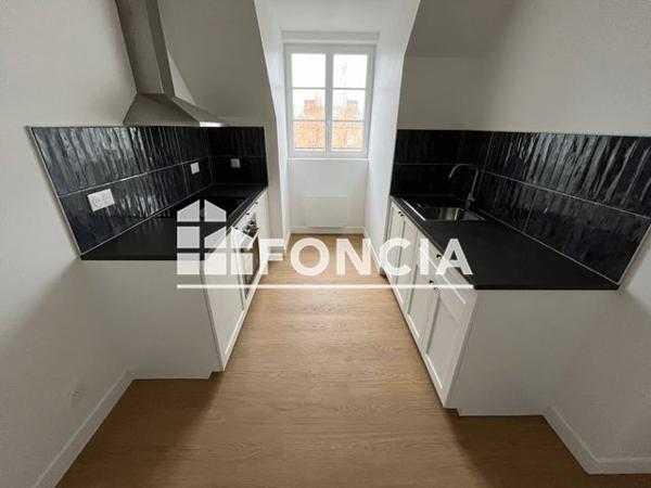 Location Appartement 2 pièces 50 m² - 51 RUE DE PARIS Flers 61100