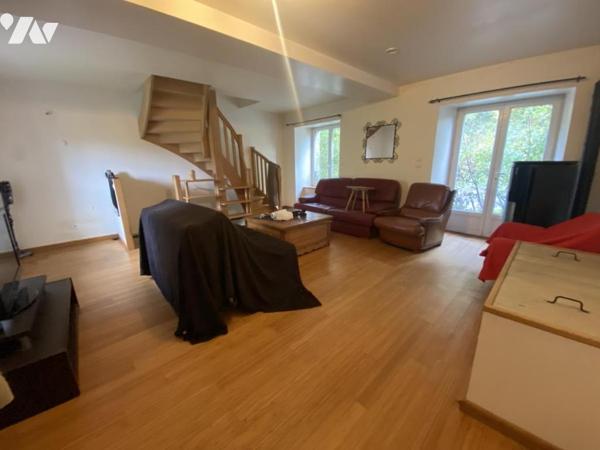 A VENDRE - MAISON D'HABITATION - JUVIGNE 