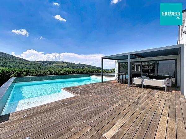 LA FOUILLOUSE (42480) MAISON D'ARCHITECTE CONTEMPORAINE AVEC PISCINE !