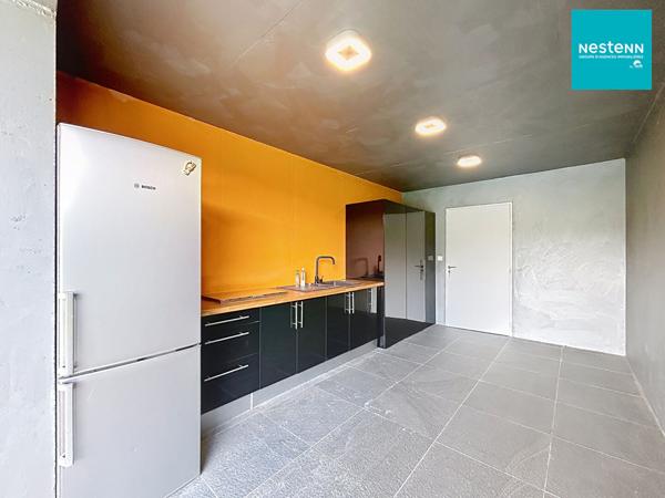 LA FOUILLOUSE (42480) MAISON D'ARCHITECTE CONTEMPORAINE AVEC PISCINE !