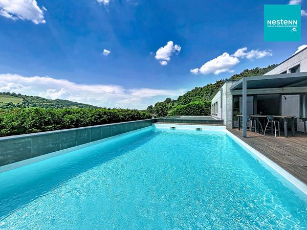 LA FOUILLOUSE (42480) MAISON D'ARCHITECTE CONTEMPORAINE AVEC PISCINE !